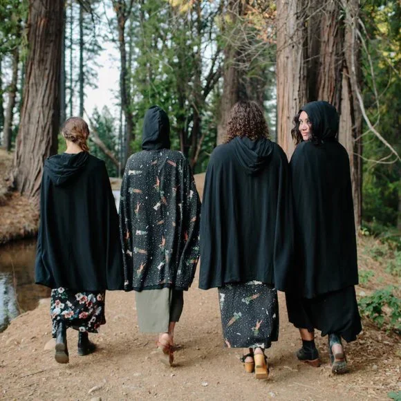 Hooded cape w/ unique "Protection Spell" reversible custom witch print - Picture 4 of 14